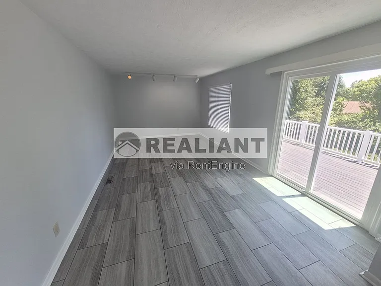 1725 Promontory Dr — Photo 6