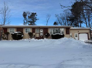 99 Belvedere Ave, Charlottetown, PE C1A6B3