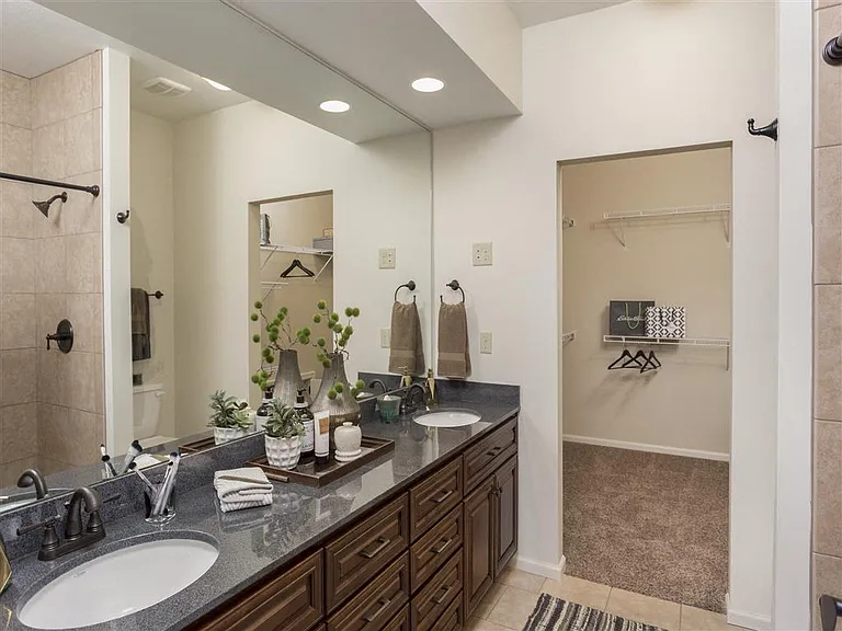 Village at Aspen Place — Photo 30