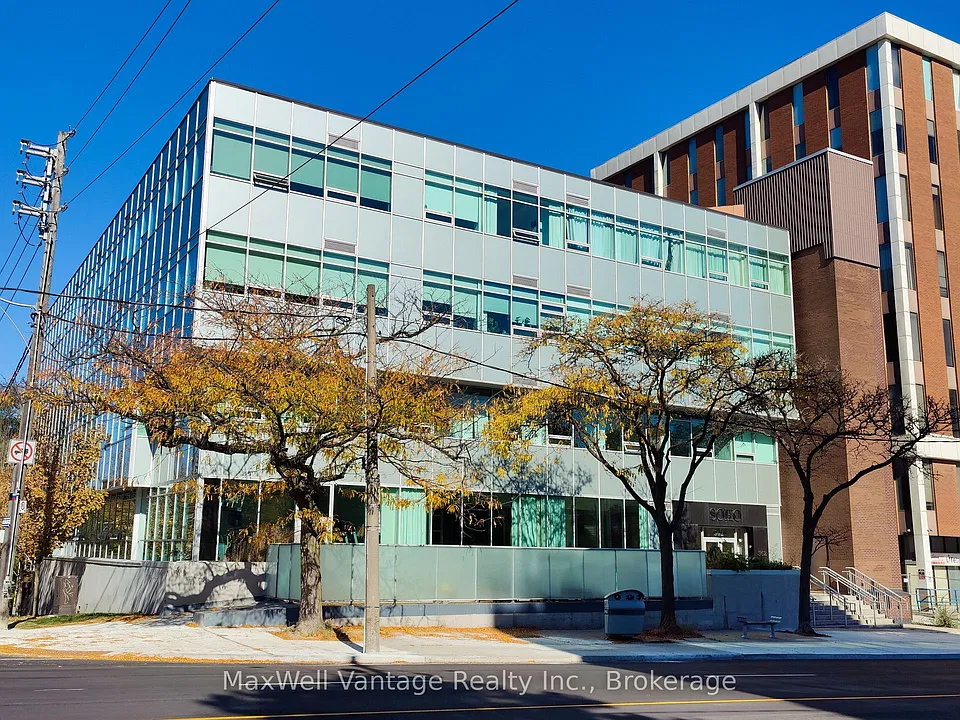 562 Eglinton Ave E #403