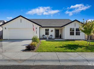 7590 E Iroquois St, Nampa, ID 83687
