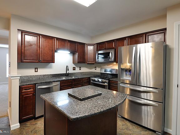 2nd image of 10009 Grass Market Ct