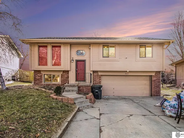 8023 Vernon Ave, Omaha, NE 68134