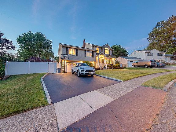 2nd image of 24 Chandler Dr