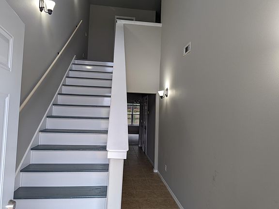 2nd image of 4201 SW Broadstone Ave #1