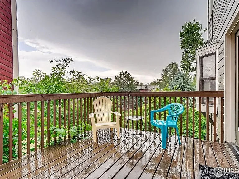 2853 Springdale Ln — Photo 14