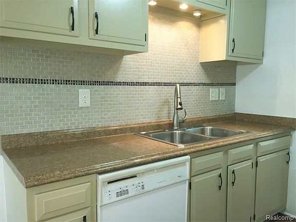 5th image of 22841 Cranbrooke Dr #379