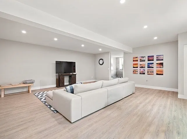 74 Blackmore Pond Cir — Photo 10