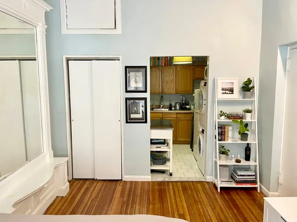 605 6th Street 2A image 1 of 4