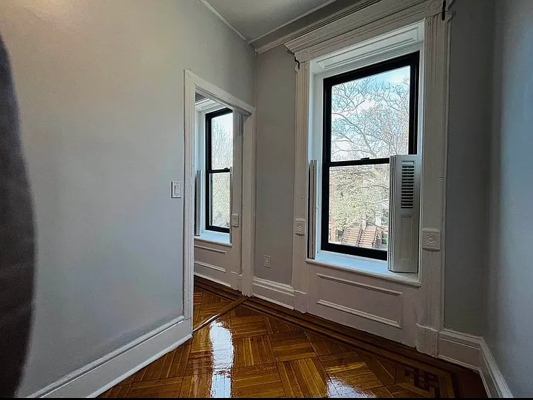 610 Macdonough St #2 — Photo 9