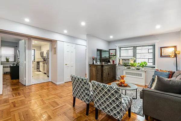 Sold by Compass | media 6