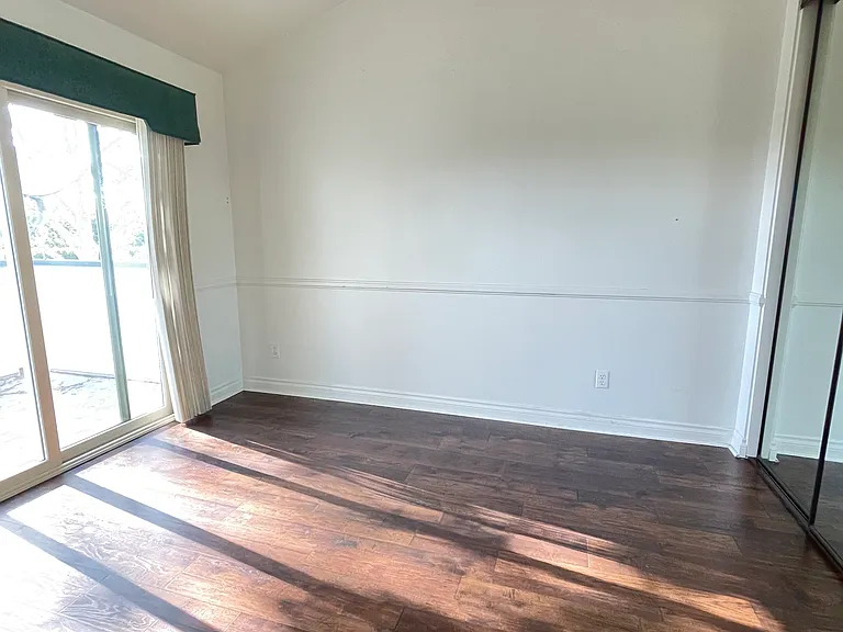 1643 Mankato Ct — Photo 25