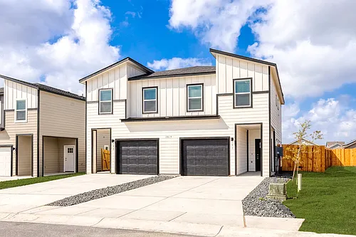 2728 Armaan Way #101 Photo 1