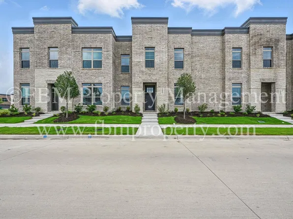 2885 Ali Dr, Waxahachie, TX 75165