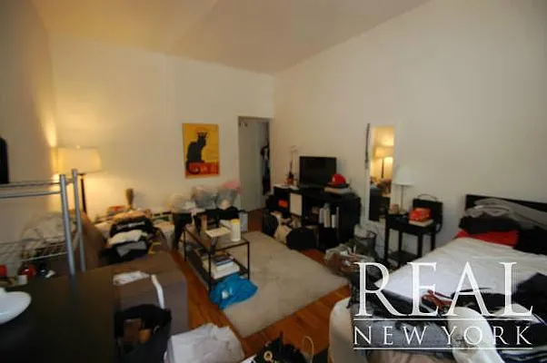 Rented by REAL New York | media 9