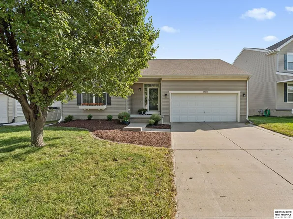 1507 N 208th Ter, Elkhorn, NE 68022