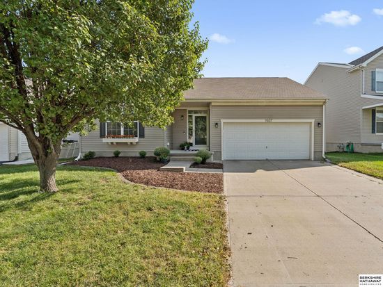 1507 N 208th Ter, Elkhorn, NE 68022