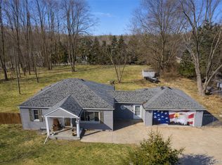 4701 Clintonville Rd, Clarkston, MI 48346