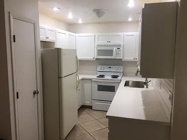 1567 Nantucket Ct — Photo 6