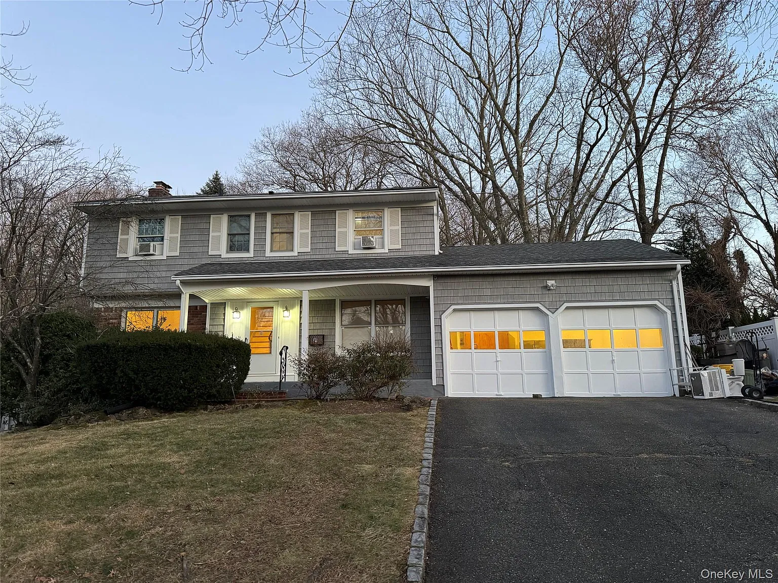 4 bed, 2.5 bath, 1986 sqft, $5,800 — Photo 2