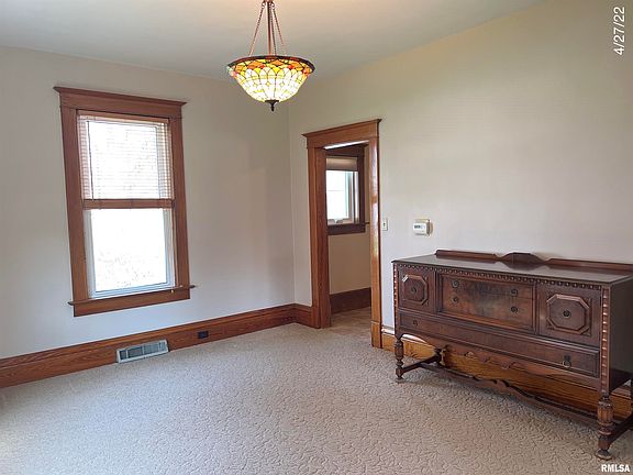 5th image of 319 N Russell Ave