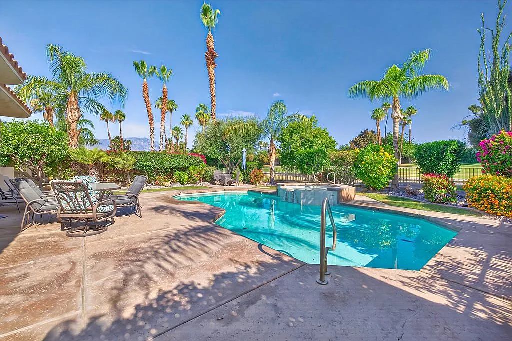 3 bed, 3.0 bath, 2324 sqft, $8,500 — Photo 1