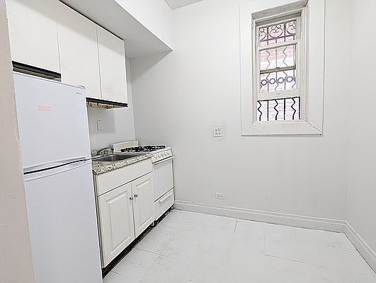 5th image of 340 W End Ave APT C