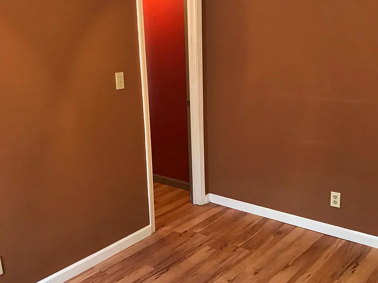 210 Kennedy Rd — Photo 38