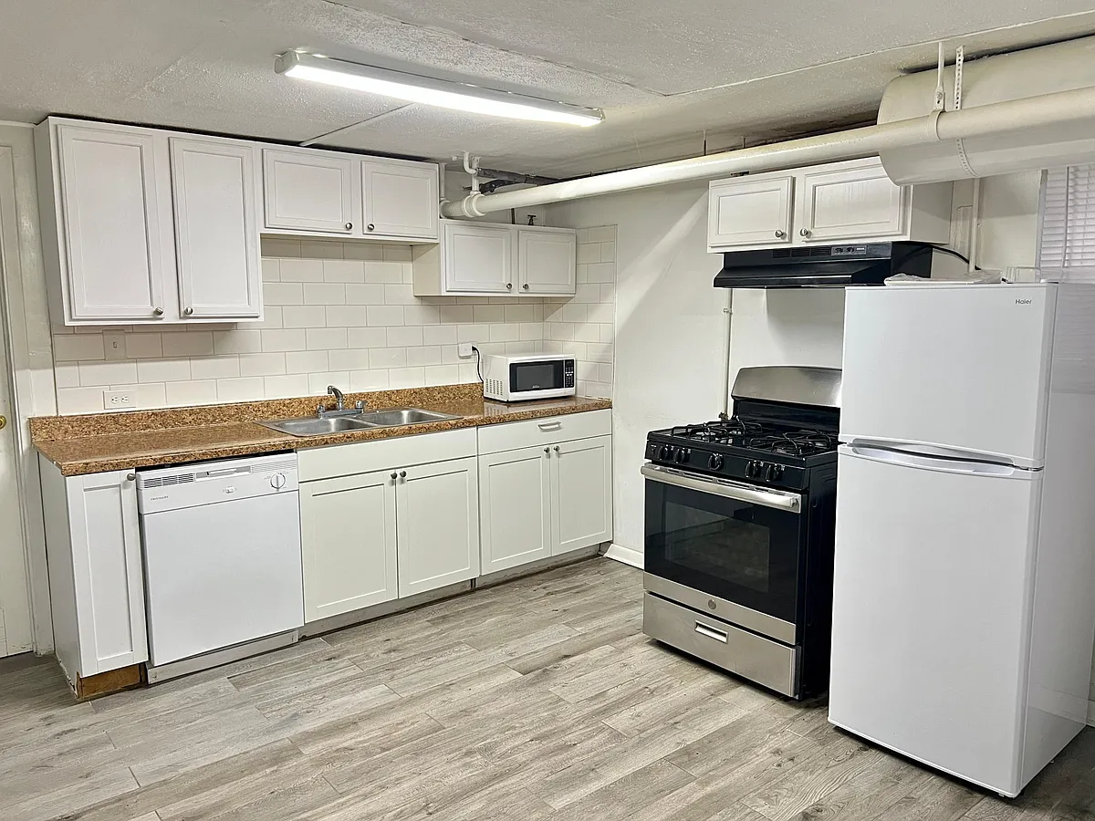 Building Photo - 3425 N Monticello Ave #G