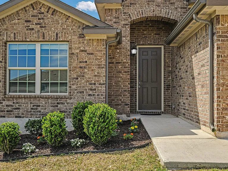 309 Chickasaw Ln — Photo 3