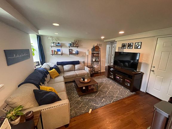 4th image of 512 Hollow Rd #4