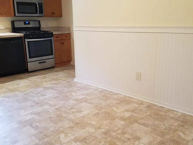 391 Beach St — Photo 7