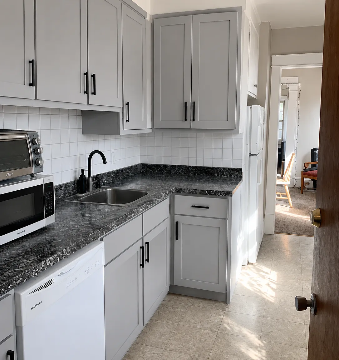 5 bed, $2,500 — Photo 3