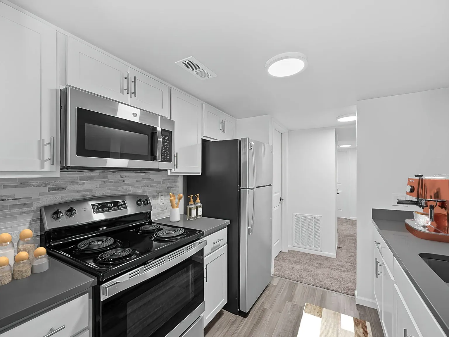 Ivy Hills Living Spaces — Photo 2