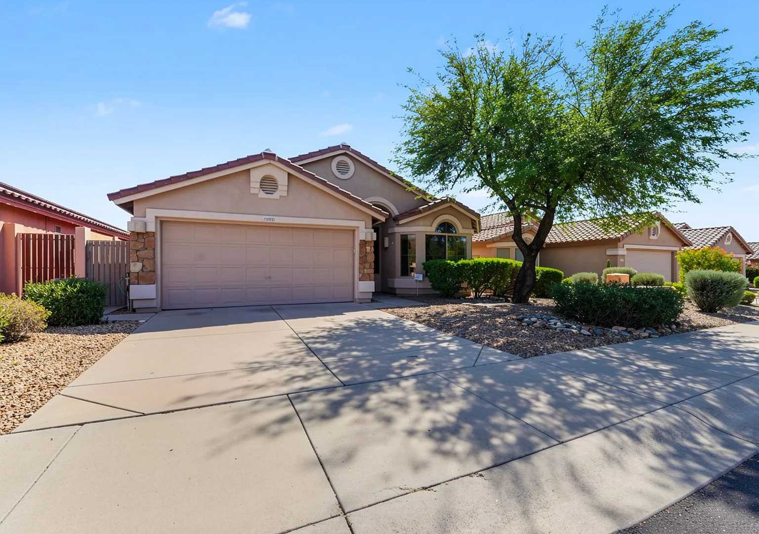 Beautifully maintained home in a desirable Scottsdale location! — Photo 2