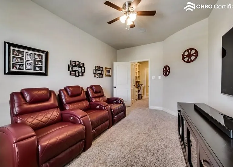 3830 Desert Springs Ln — Photo 26