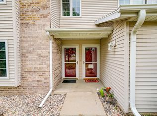 925 Prestwick, Waterford, WI 53185