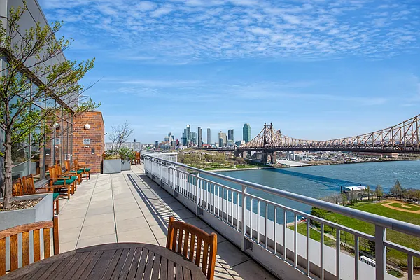 Rented by Compass | media 41