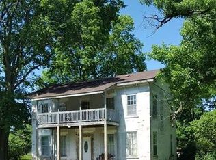 22296 State Line Rd, Bismarck, IL 61814