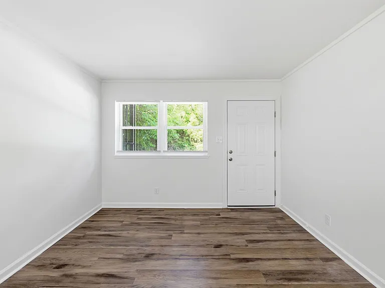308 W Trinity Ave — Photo 23