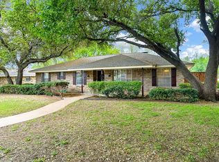 1227 Honor Cir, Desoto, TX 75115