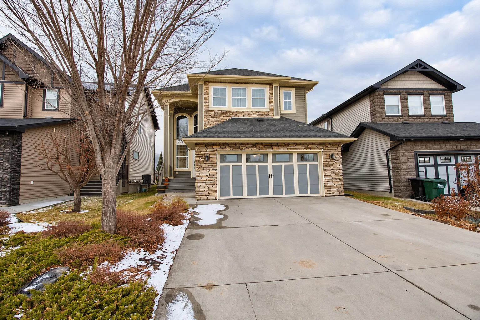 Emerald Hills Fully Finished Family Home For Rent Sherwood Park — Photo 1