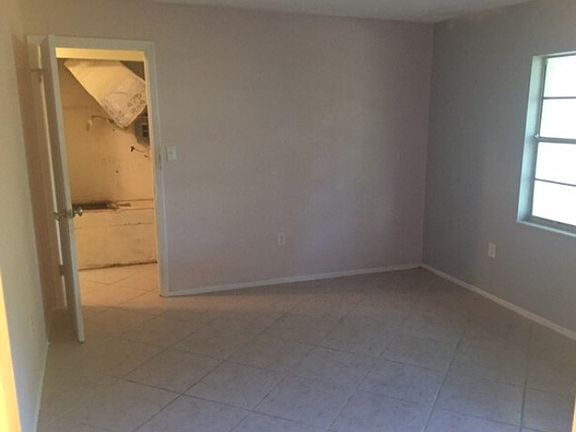 4th image of 1807 Mellonville Ave