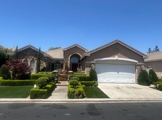 2154 W Via Cipressi, Fresno, CA