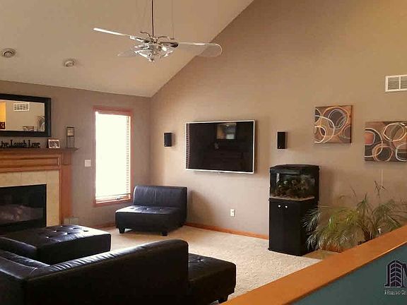 4th image of 1105 Twin Lakes Dr