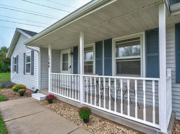 1300 Garden Avenue, Stoughton, WI 53589
