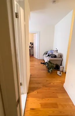 Rented by Manhattan Dwelling Corporation | media 8