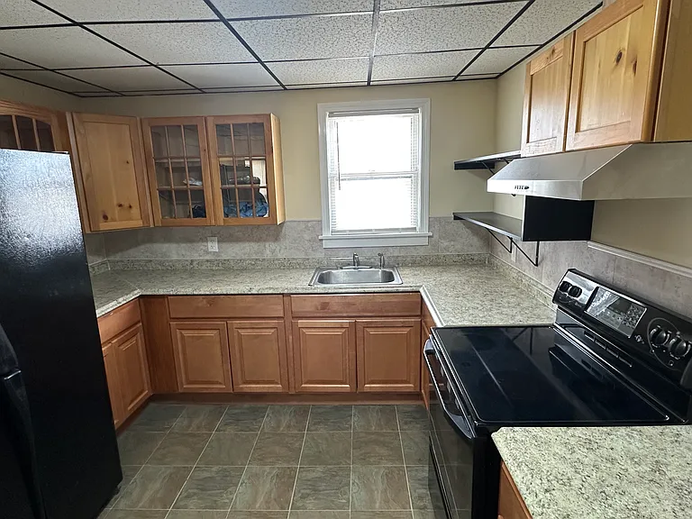 12 Willow St #A — Photo 11