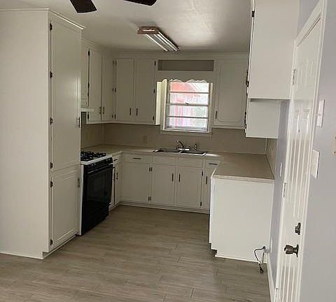 4th image of 209 Carter Dr