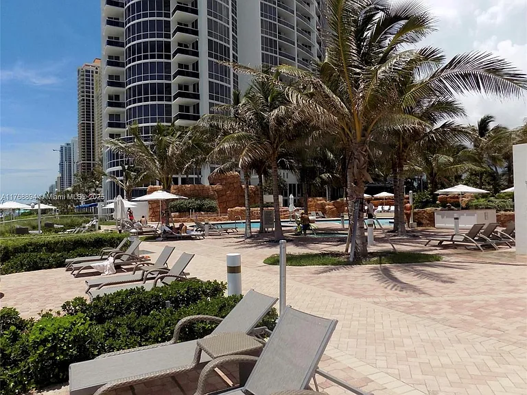 18201 Collins Ave #3906 — Photo 12